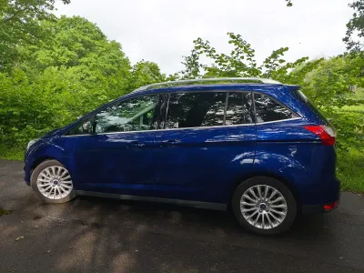 Gebraucht Ford Grand C-Max Titanium 163 PS (119 kW) 2015 Blau Van / Kleinbus