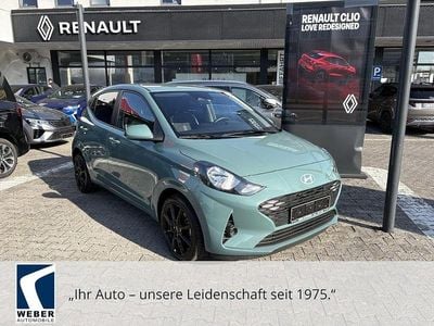 Gebraucht Hyundai i10 Trend 63 PS (46 kW) 2024 Grün Kleinwagen