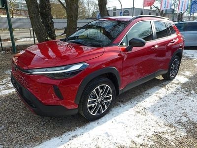 Neu Toyota Corolla Cross Style 178 PS (130 kW) 2026 Rot SUV