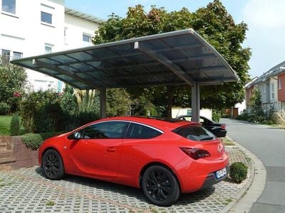 Usado Opel Astra GTC S 131 HP (96 kW) 2014 Vermelho Sedan