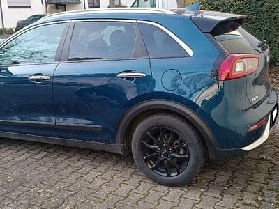 Gebraucht Kia Niro Spirit 105 PS (77 kW) 2016 Blau SUV