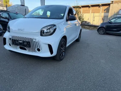 Brugt Smart ForFour Electric Drive 60 kW (82 HK) 2022 Hvid Sedan
