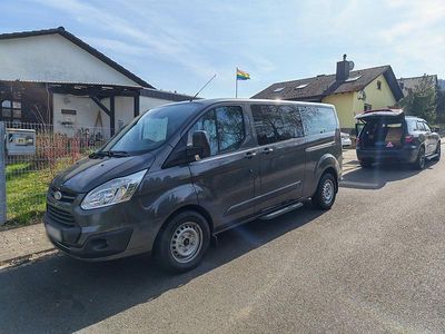 Usata Ford Tourneo 170 CV (125 kW) 2017 Grigio Monovolume
