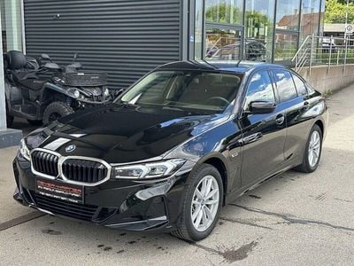 BMW 330e