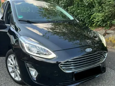 Używany Ford Fiesta 101 KM (74 kW) 2018 Czarny Hatchback