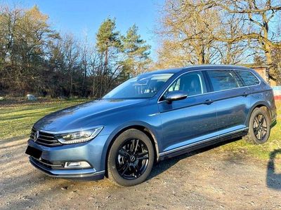 Gebraucht VW Passat Highline 190 PS (139 kW) 2016 Blau Kombi