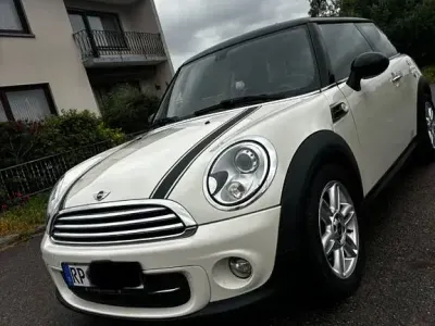Gebraucht Mini Cooper 122 PS (89 kW) 2012 Weiß Kleinwagen