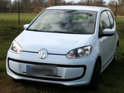 Begagnad VW up! move up! 60 HK (44 kW) 2013 Vit Halvkombi