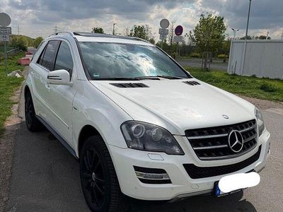 Begagnad Mercedes ML350 231 HK (169 kW) 2010 Vit SUV
