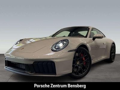 Porsche 911 Carrera 4 GTS
