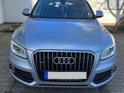 Second-hand Audi Q5 Comfort 190 CP (139 kW) 2015 Gri SUV