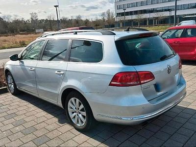 Gebraucht VW Passat 124 PS (91 kW) 2013 Silber Kombi