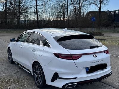 Kia ProCeed