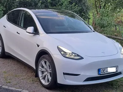 Second-hand Tesla Model Y 378 kW (514 CP) 2022 Alb SUV