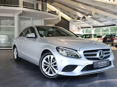 Gebraucht Mercedes C180 Avantgarde 156 PS (114 kW) 2019 Silber Limousine