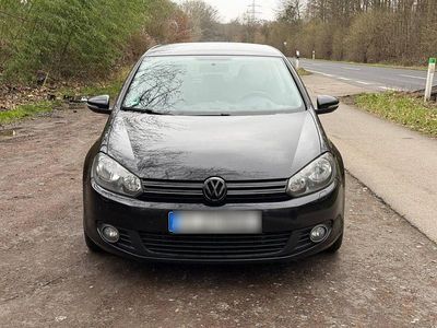 Gebraucht VW Golf VI 105 PS (77 kW) 2010 Schwarz Kleinwagen