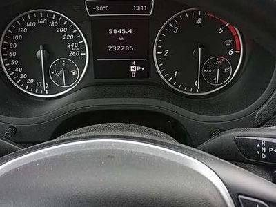 Gebraucht Mercedes B200 136 PS (100 kW) 2013 Van / Kleinbus