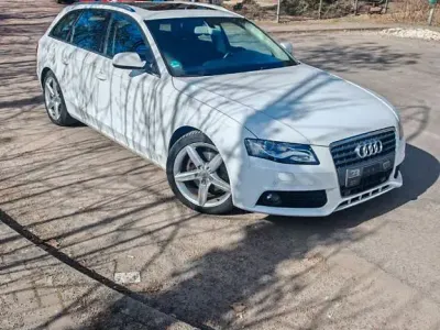Używany Audi A4 Ambition 143 KM (105 kW) 2011 Biały Kombi