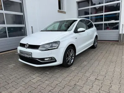 Gebraucht VW Polo LOUNGE 75 PS (55 kW) 2015 Weiß Limousine