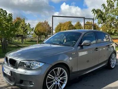 Gebraucht BMW 118 M Sport 143 PS (105 kW) 2011 Grau Kleinwagen