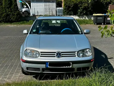 Gebraucht VW Golf IV 115 PS (84 kW) 1999 Silber Kleinwagen
