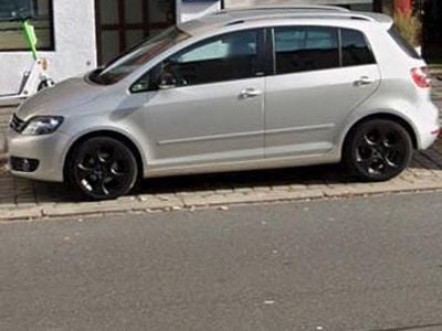 Beige Gebraucht 2011 VW Golf Plus Cross Van / Kleinbus | 6.400 € (Fairer Preis)