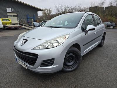 Gebraucht Peugeot 207 95 PS (69 kW) 2010 Silber Limousine
