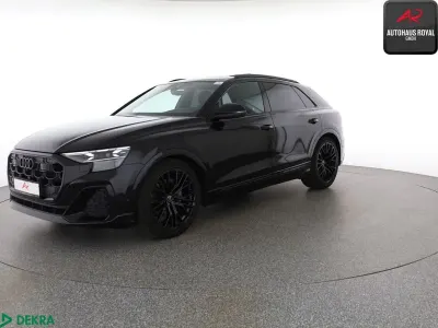Gebraucht Audi Q8 S-Line 286 PS (210 kW) 2024 Mythosschwarz SUV