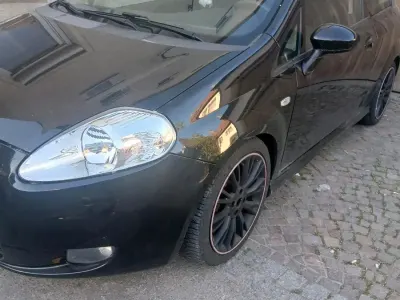 Usata Fiat Punto 110 CV (80 kW) 2006 Nero Utilitaria
