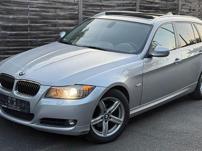 Gebraucht BMW 330 Comfort Edition 245 PS (180 kW) 2012 Silber Kombi