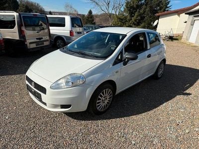 Gebraucht Fiat Punto 69 PS (50 kW) 2012 Weiß Kleinwagen