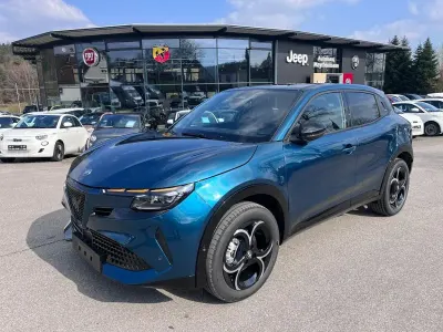Neu Alfa Romeo GT Junior Ti 136 PS (100 kW) 2026 Blau Limousine