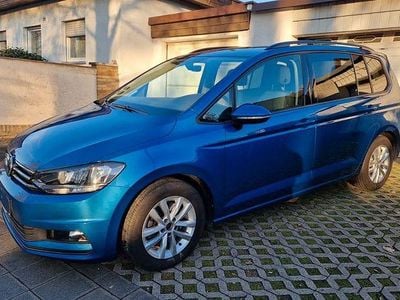 Gebraucht VW Touran Comfortline 150 PS (110 kW) 2018 Blau Van / Kleinbus