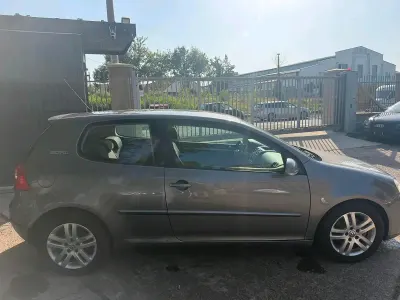 Gebraucht VW Golf IV 116 PS (85 kW) 2002 Braun Kleinwagen