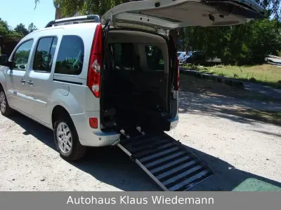 Gebraucht Renault Kangoo Luxe 106 PS (77 kW) 2011 Silber Van / Kleinbus