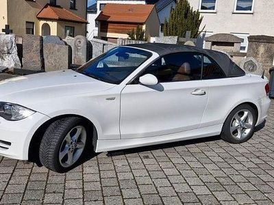 Gebraucht BMW 125 Cabriolet 218 PS (160 kW) 2009 Weiß Cabrio