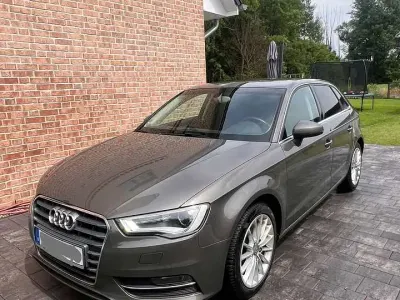 Gebraucht Audi A3 Sportback Ambition 150 PS (110 kW) 2013 Beige Kleinwagen