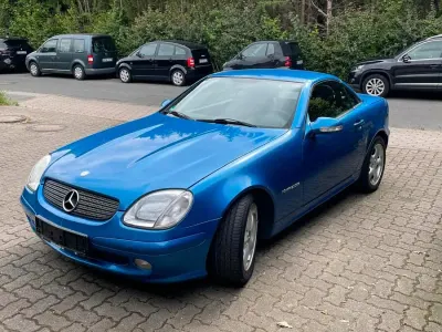 Gebraucht Mercedes SLK230 197 PS (144 kW) 2001 Blau Cabrio