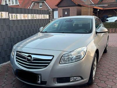 Gebraucht Opel Insignia 140 PS (102 kW) 2009 Grau Limousine