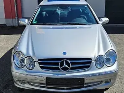 Gebraucht Mercedes CLK500 Avantgarde 306 PS (225 kW) 2002 Silber Coupé