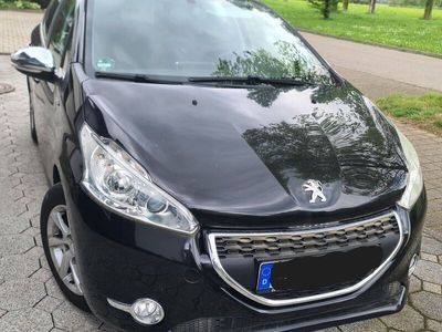 gebraucht Peugeot 208 Sondermodell Style , 1.2 VTi,