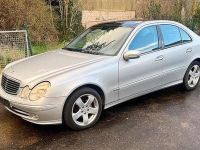 Usata Mercedes E320 2002 Argento Berlina