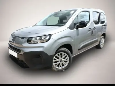 Neu Fiat Doblò 131 PS (96 kW) 2026 Grau Van / Kleinbus
