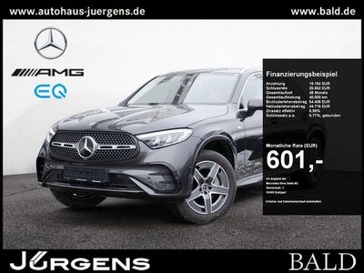 Grau Gebraucht 2025 Mercedes GLC300e AMG SUV | 63.580 € (Fairer Preis)