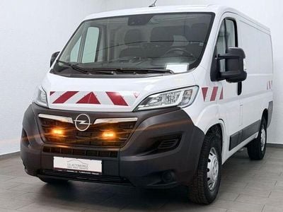 Second-hand Opel Movano Edition 140 CP (102 kW) 2023 Alb Van