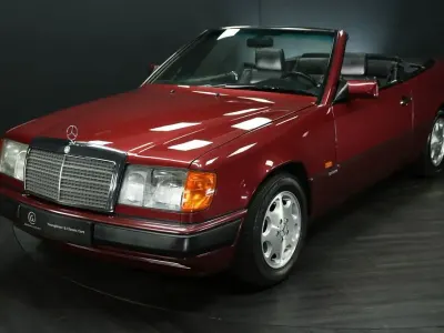 Gebraucht Mercedes 300 220 PS (161 kW) 1992 Rot Cabrio