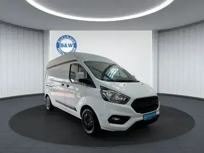 Gebraucht Ford Transit Custom 131 PS (96 kW) 2021 Frostweiß Van / Kleinbus