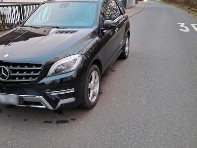 Gebraucht Mercedes ML500 AMG 406 PS (298 kW) 2013 Schwarz SUV