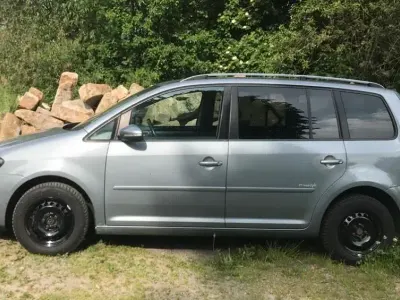 Gebraucht VW Touran 105 PS (77 kW) 2009 Grau Van / Kleinbus