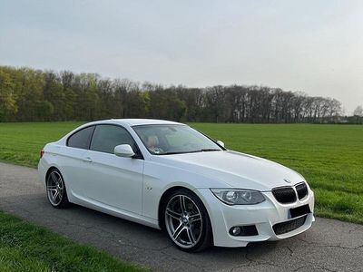 Usata BMW 325 Performance 204 CV (150 kW) 2011 Bianco Coupé